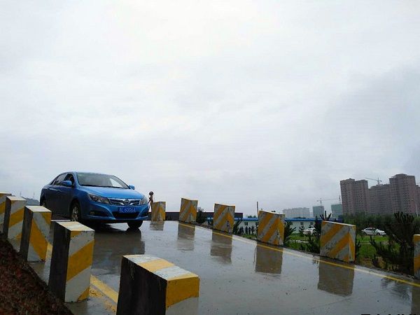 平?jīng)鲢葱履茉闯鲎馄?chē)公司嚴格組織開(kāi)展首批駕駛員崗前培訓工作(圖2)