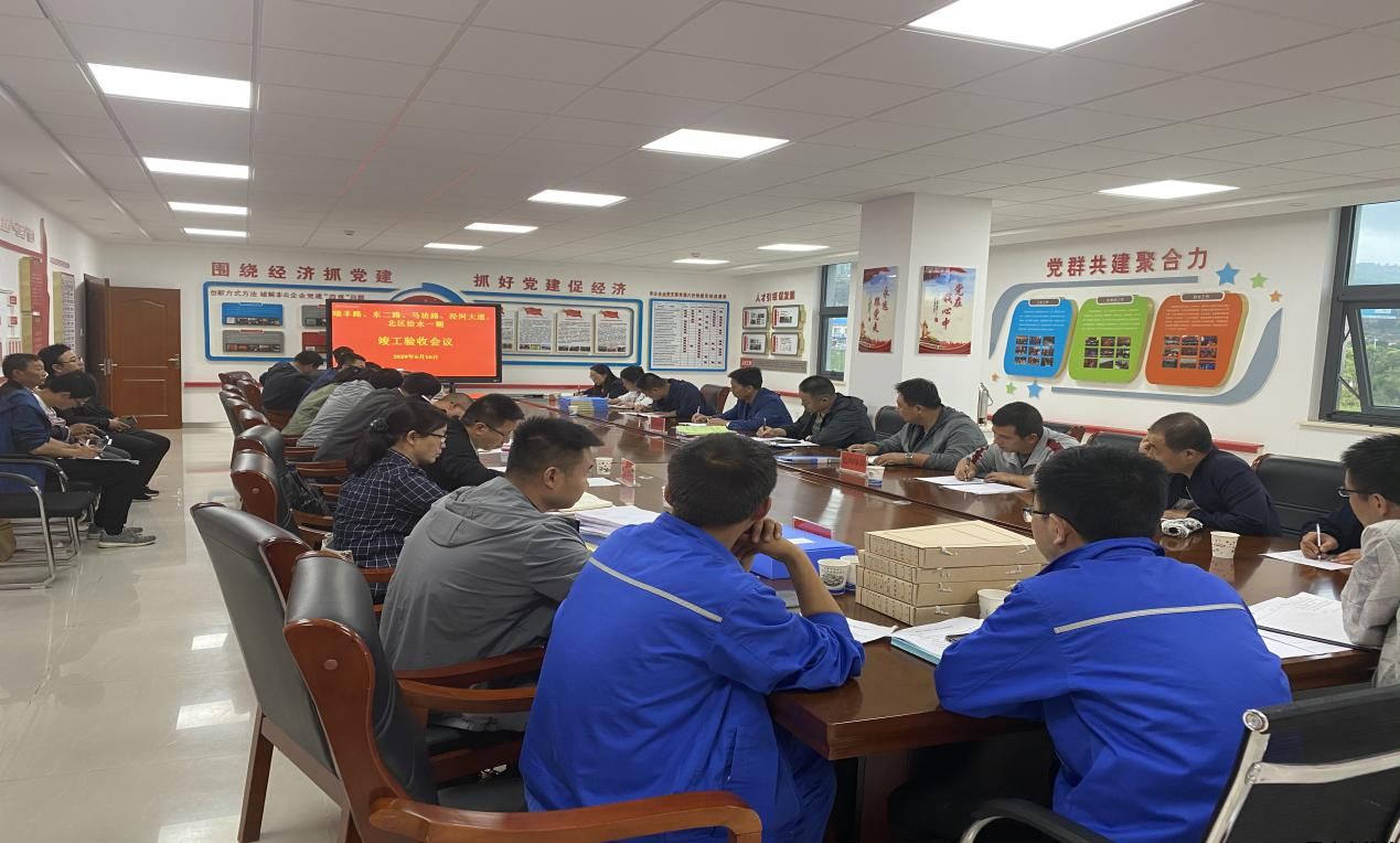 市質(zhì)監站對瑞豐路、涇河大道、東二路（北段）、北區給水（一期）進(jìn)行竣工驗收(圖2)