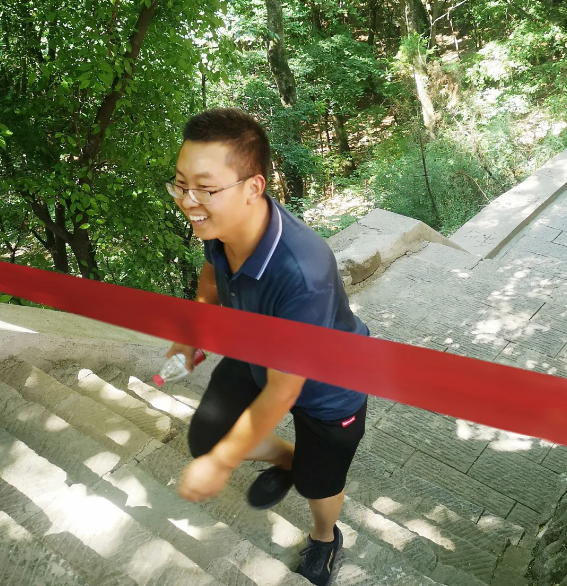 增強團隊合力 展示泓源風(fēng)采 ——泓源公司開(kāi)展登山比賽活動(dòng)(圖6)