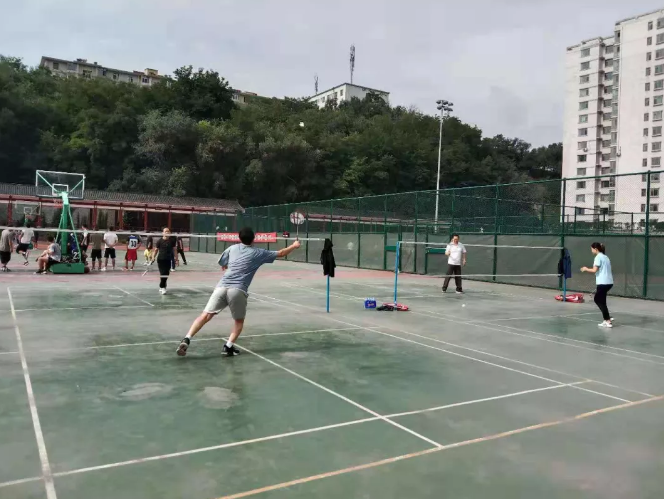 “羽”你過(guò)周末——泓源公司羽毛球興趣小組開(kāi)展戶(hù)外訓練活動(dòng)(圖2)