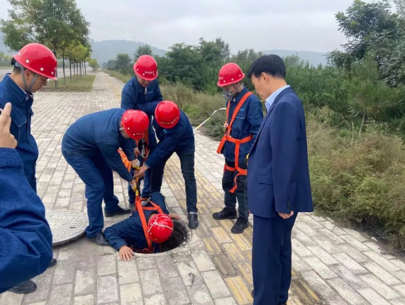 防患未然 未雨綢繆--泓源能源供應公司開(kāi)展2021年供熱突發(fā)事件綜合應急演練(圖5)