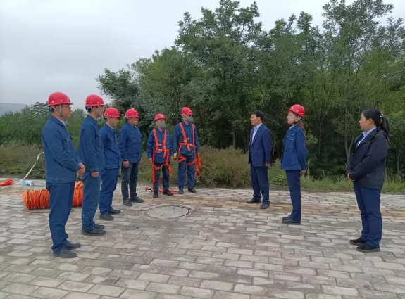 防患未然 未雨綢繆--泓源能源供應公司開(kāi)展2021年供熱突發(fā)事件綜合應急演練(圖6)