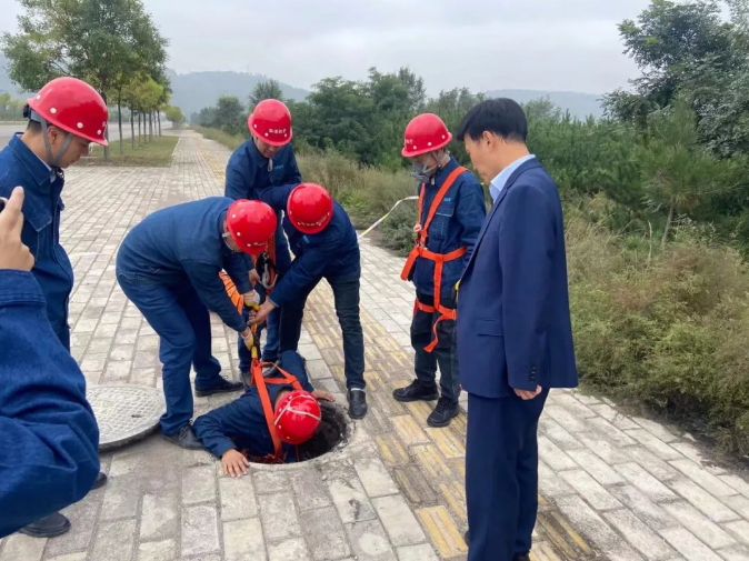 防患未然 未雨綢繆--泓源能源供應公司開(kāi)展2021年供熱突發(fā)事件綜合應急演練(圖5)