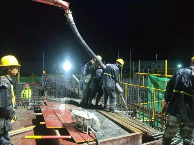 “國慶假日我在崗”——用堅守書(shū)寫(xiě)泓源精神(圖2)