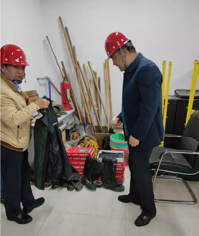 “國慶假日我在崗”——用堅守書(shū)寫(xiě)泓源精神(圖8)