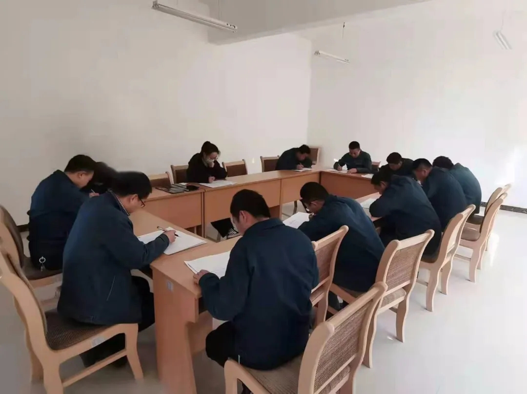 市產(chǎn)投集團組織開(kāi)展第四季度員工綜合素質(zhì)測試(圖3)