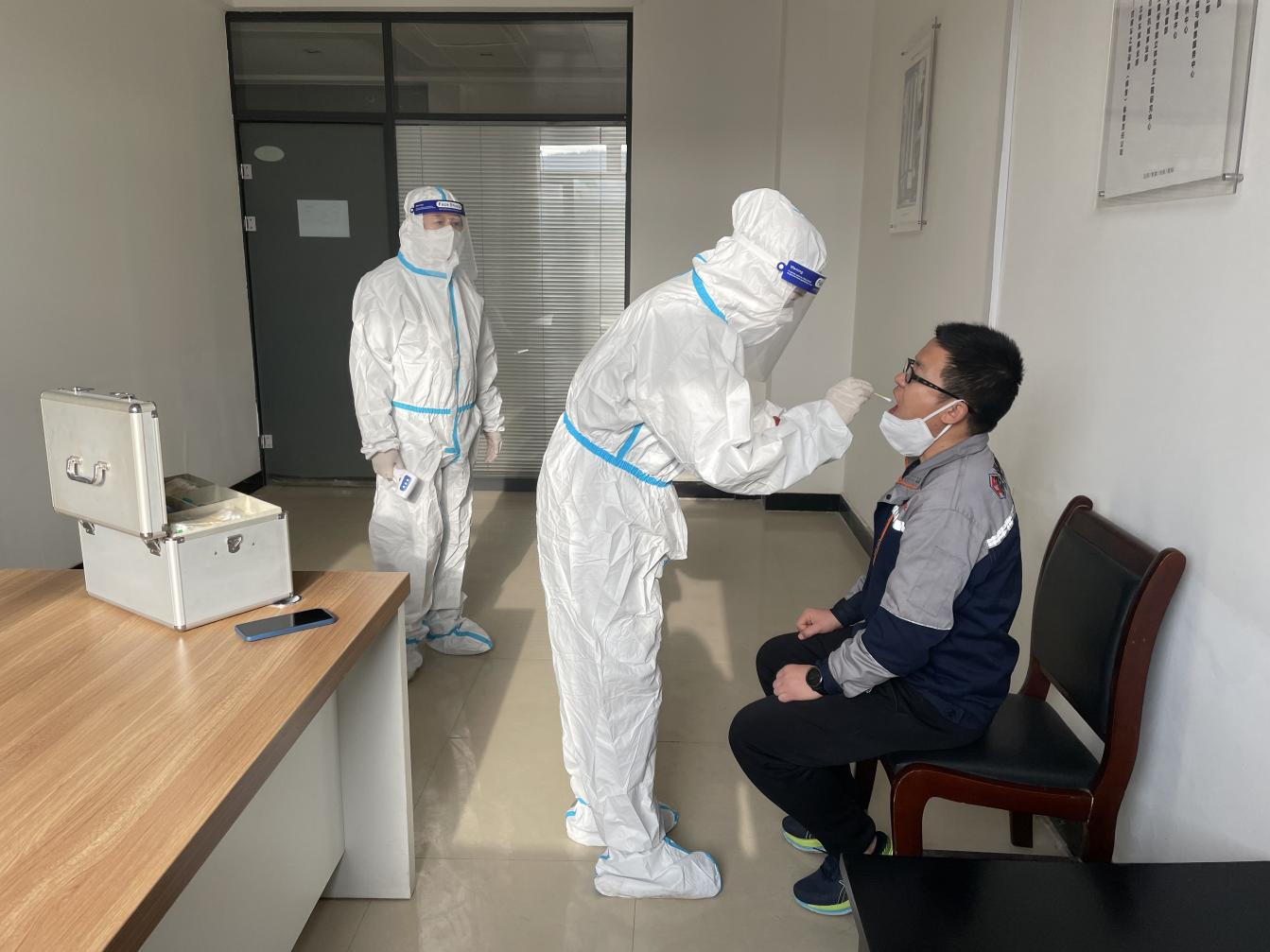 市產(chǎn)投集團開(kāi)展疫情防控應急演練(圖3)