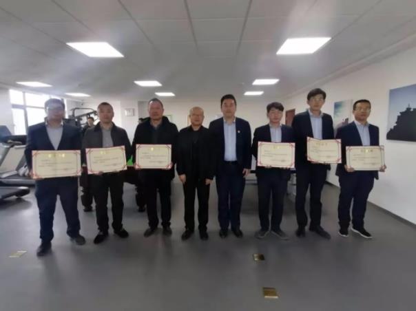 市產(chǎn)投集團團委舉辦球類(lèi)聯(lián)誼比賽(圖2)