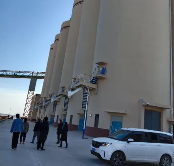 外出考察學(xué)經(jīng)驗 分享所學(xué)促發(fā)展—供應鏈公司赴蘭州新區考察(圖3)