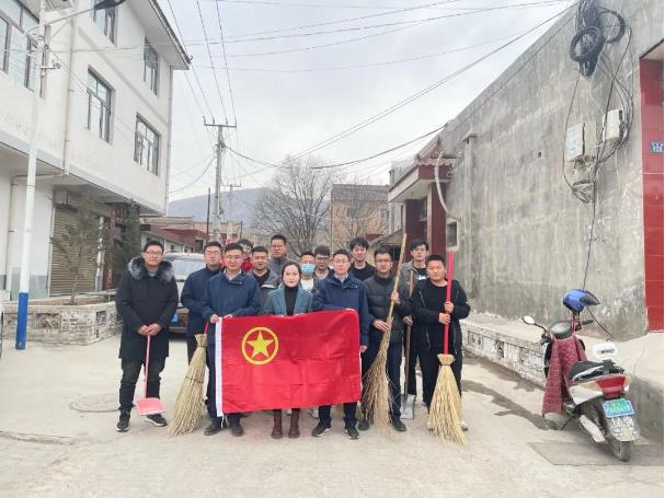 市產(chǎn)投集團團委開(kāi)展“學(xué)雷鋒義務(wù)清掃活動(dòng)”(圖3)