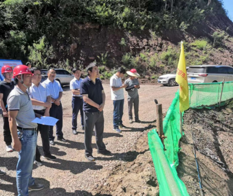 市產(chǎn)投集團開(kāi)展安全生產(chǎn)大檢查和“夏日送清涼”慰問(wèn)活動(dòng)(圖2)