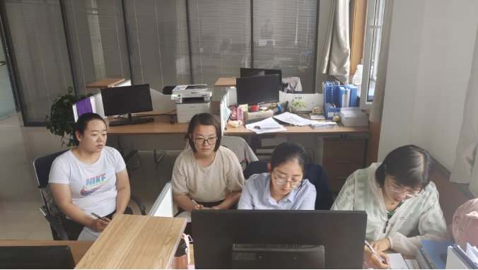 市產(chǎn)投集團財務(wù)管理部組織開(kāi)展員工專(zhuān)業(yè)知識培訓(圖1)